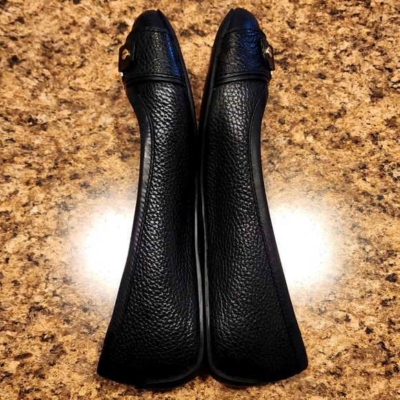 *LIKE NEW* TORY BURCH "Clines" Tumbled Leather Ballet Flats - Black - Size 7 - Picture 6 of 11